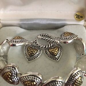 Bracelet and earrings set